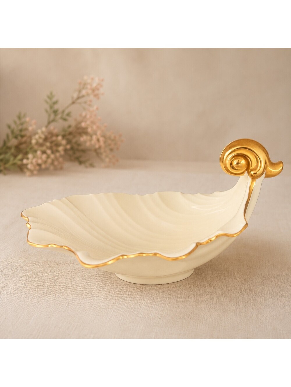Mikasa 24 Karat Gold Trim Ivory Bone China Decorative Dish